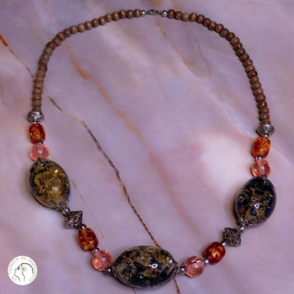 Vintage?looking necklace